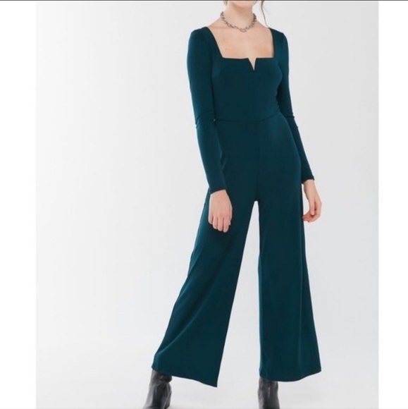 NWT Urban Outfitters Dark Green Vicki V-Wire Small Wide Leg Stretch Jump… - Picture 1 of 8
